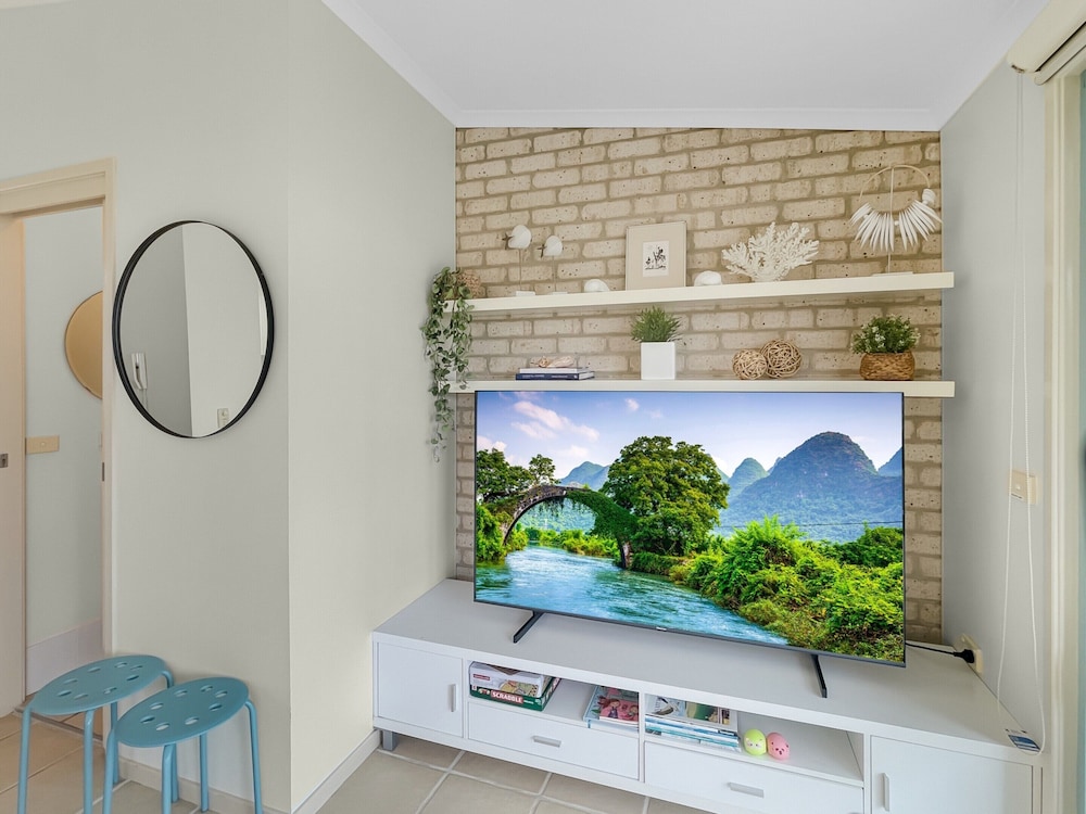 2-bed Townhouse With Outdoor Area