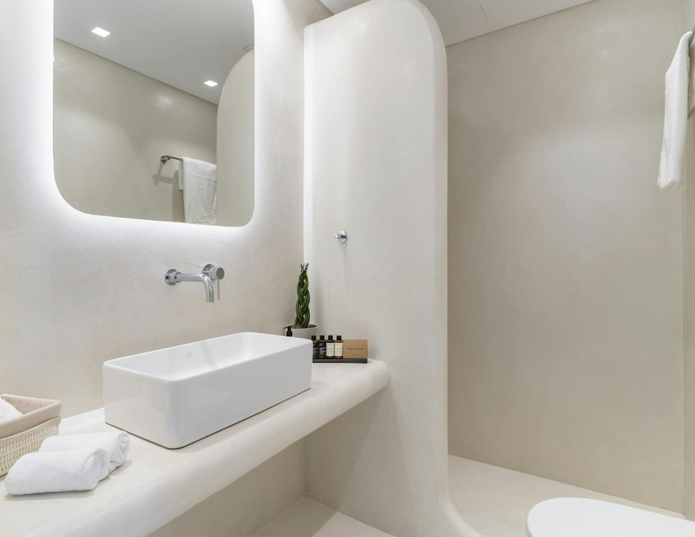 Pristine Villa With Swimming Pool