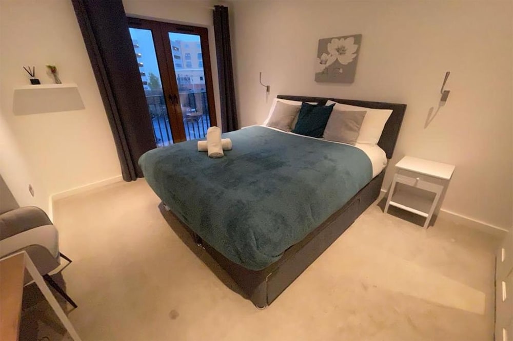 Spacious 1 Bedroom Apartment in St Albans