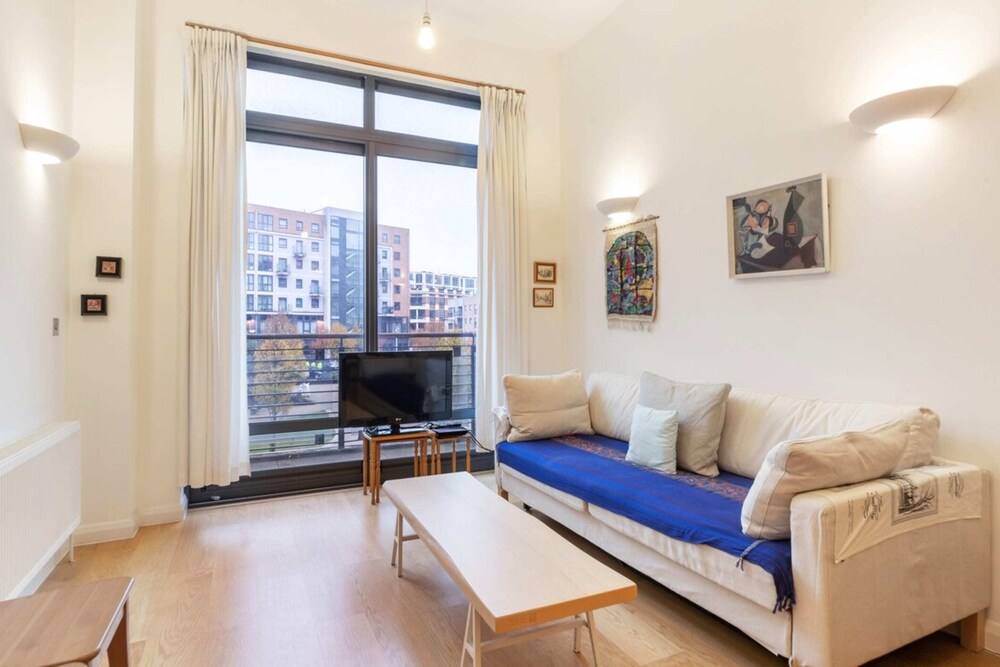 Beautiful 1 Bedroom Apartment in Shepherd's Bush