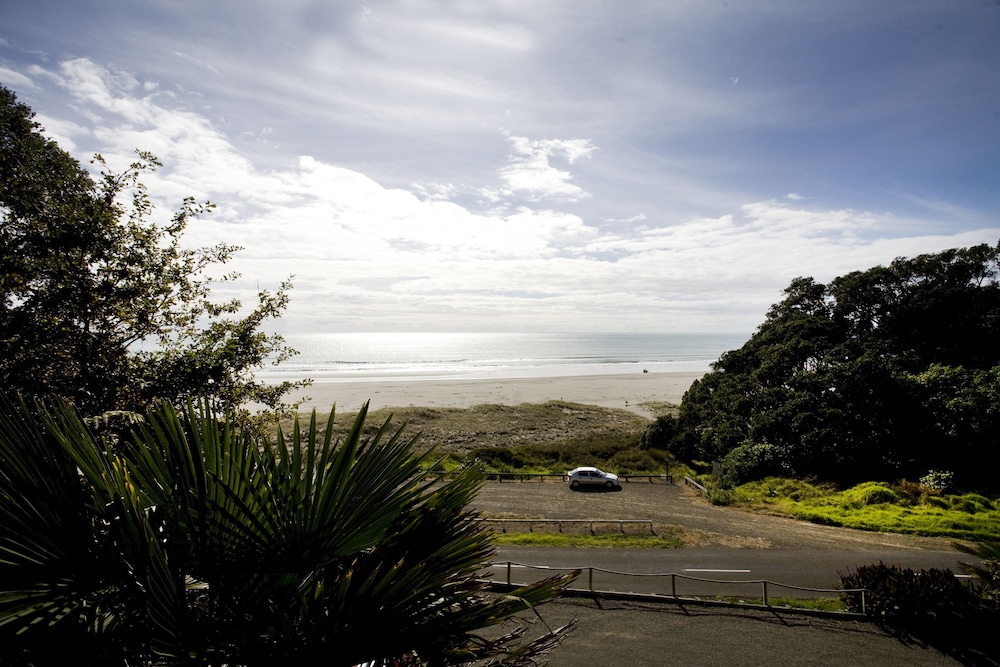 Ohiwa Beach Apartments Motel