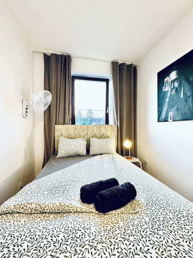 Central 8BR Stay with Garden and Terrace