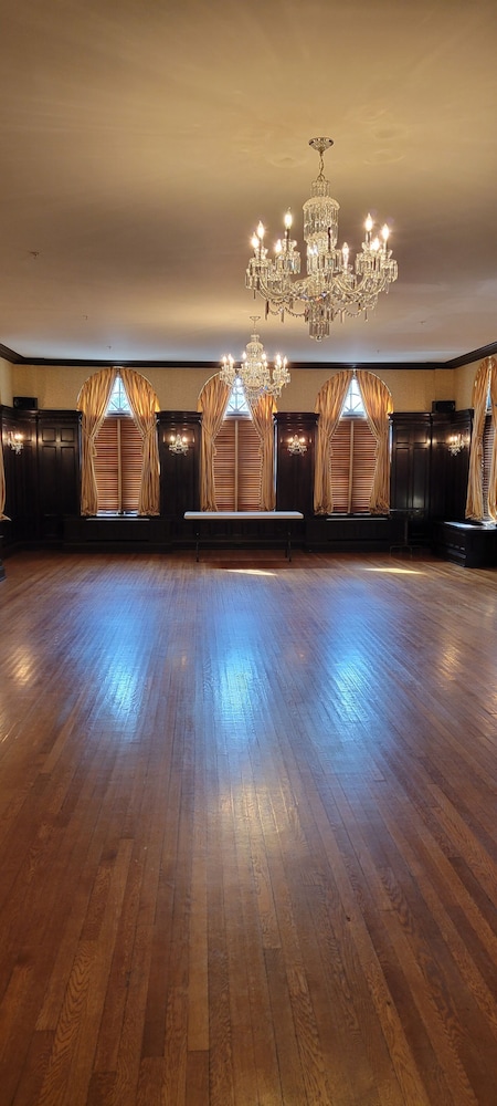 meeting & event spaces