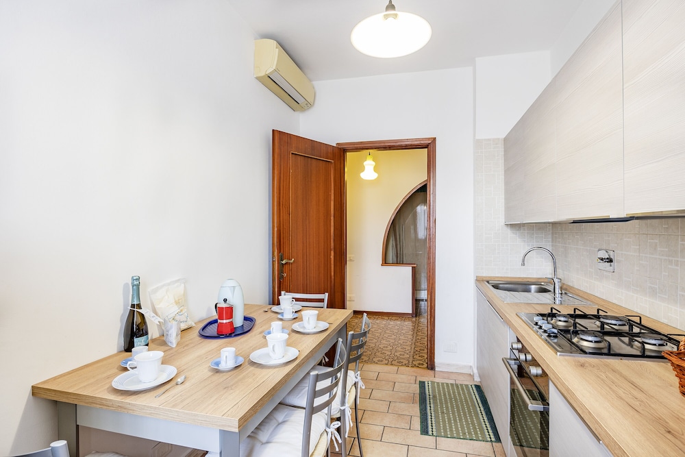 Casa Arno 500m from beach view 4