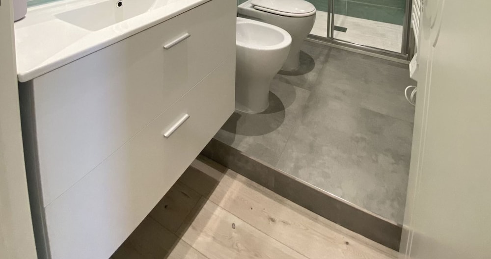 Two-room Apartment Sleeps 5 IN THE NEW Town Area-rif Lopa1