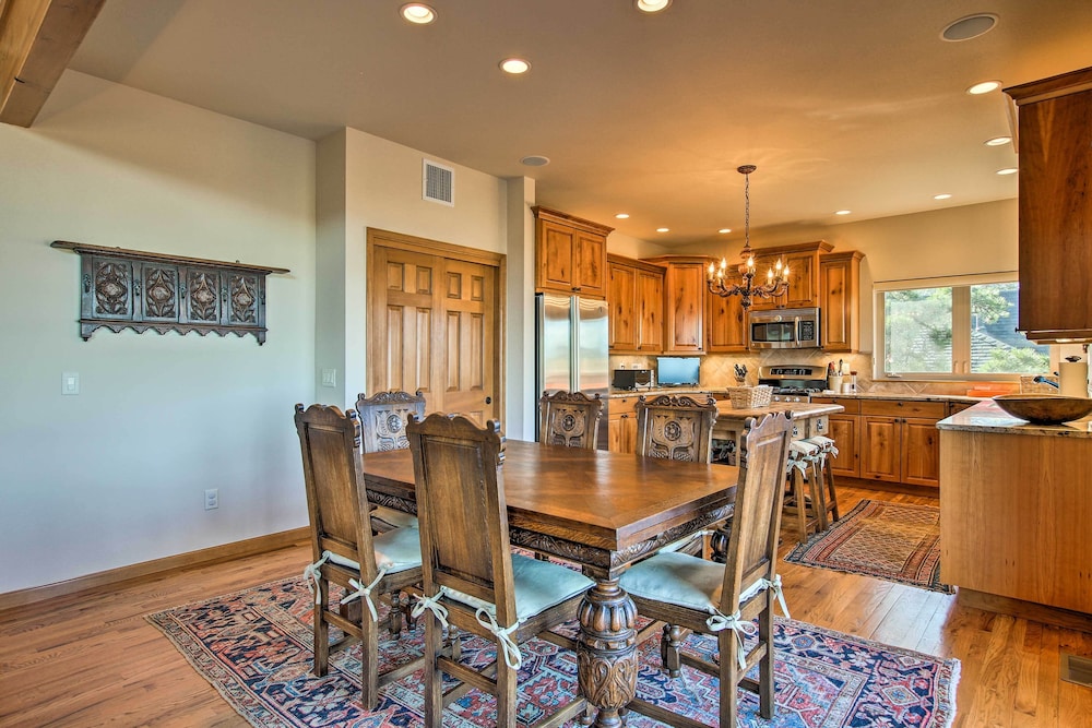 Lake & Mountain Views: Stunning Estes Park Home!