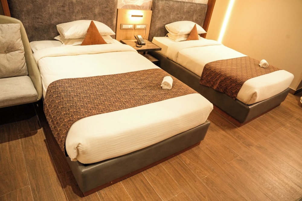 Hotel Menaka Inn Dharwad