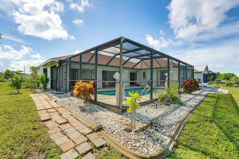 4 Mi to Beach: Canal-front Home in Port Charlotte!