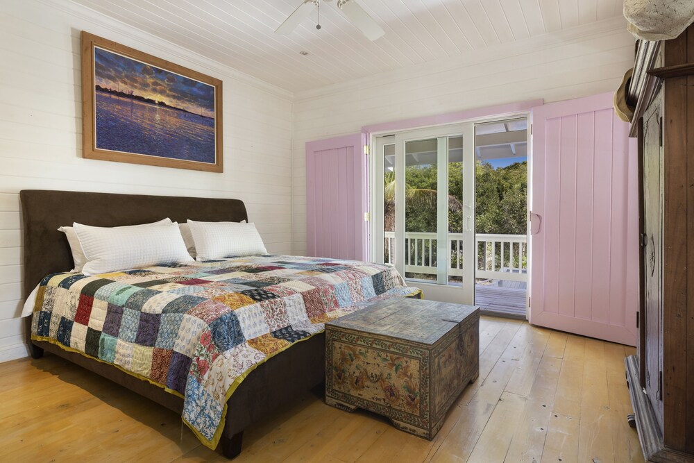 Eleuthera Vacations - Miranda House 2 Bedroom Home - Property Image 3
