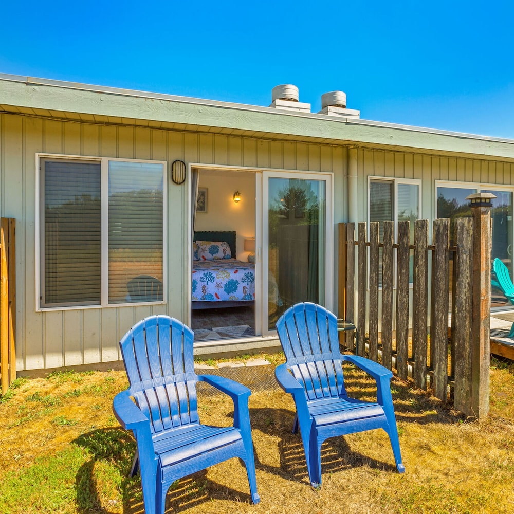 Shine On Condo in Ocean Shores