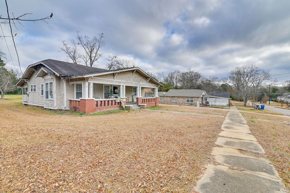Historic Aberdeen Vacation Home w/ Yard! view 4