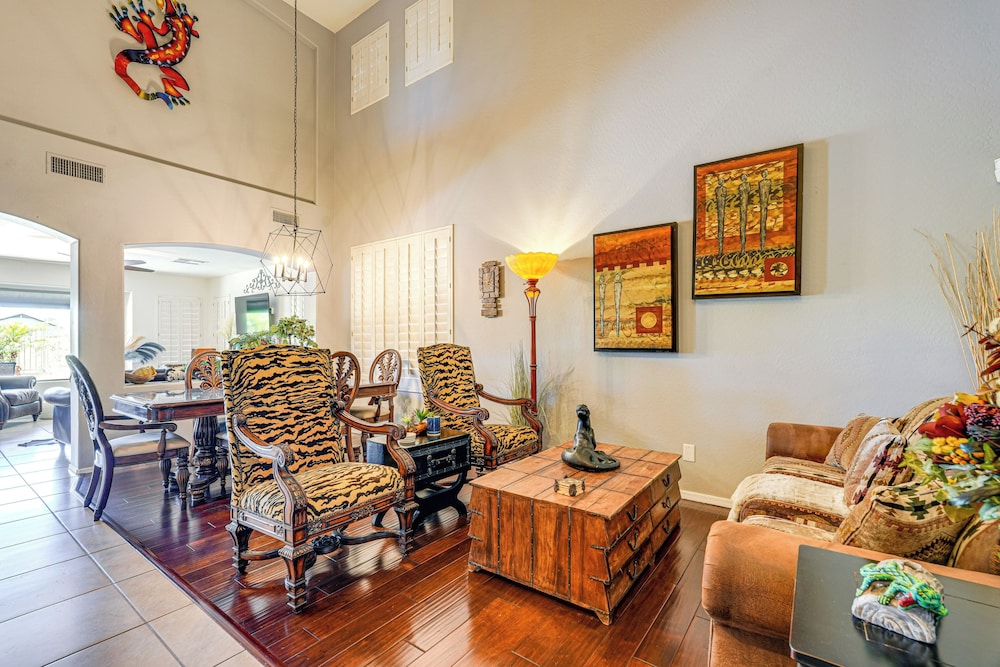 Spacious Family Oasis in Cave Creek!