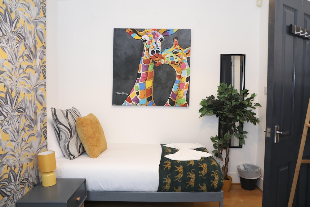 Hove and Away With Garden By My Getaways