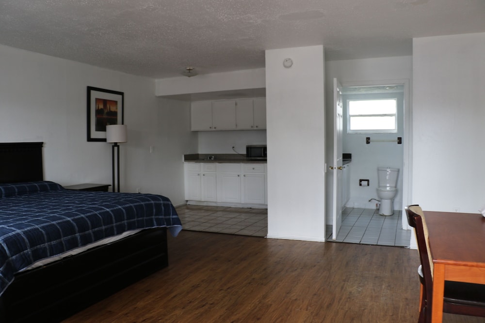 Dunedin Cove Motel