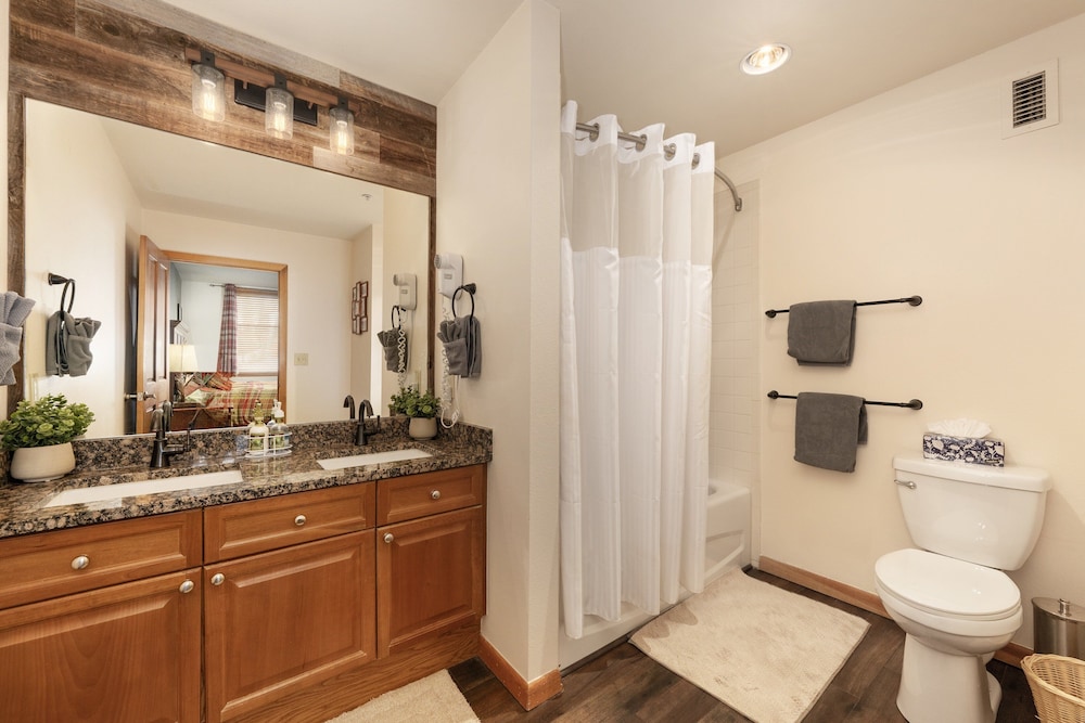 Select Unit 2509 - Zephyr Mountain Lodge 2 Bedroom Condo