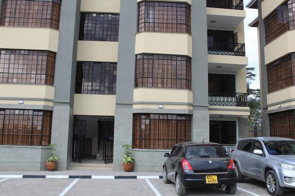 Lux Suites Bida Furnished Apartments