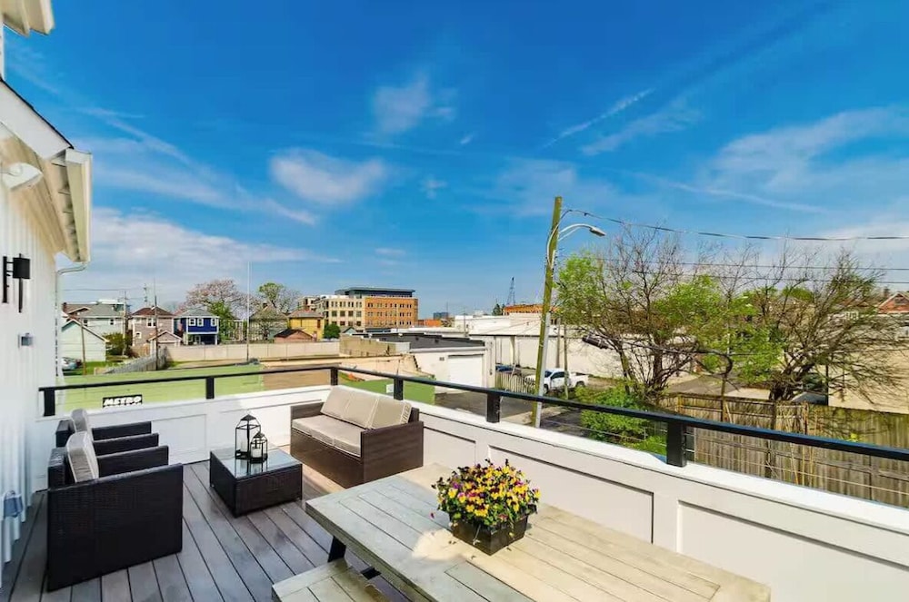 Jungle House Designer Residences – Downtown Columbus
