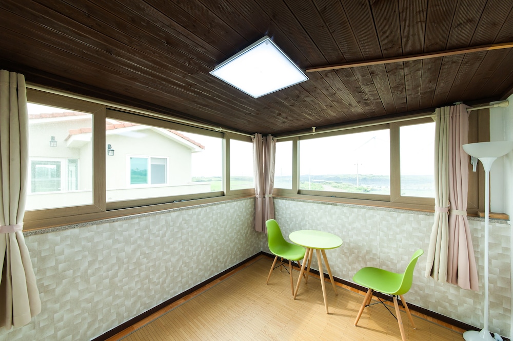 Vitamin Sea House