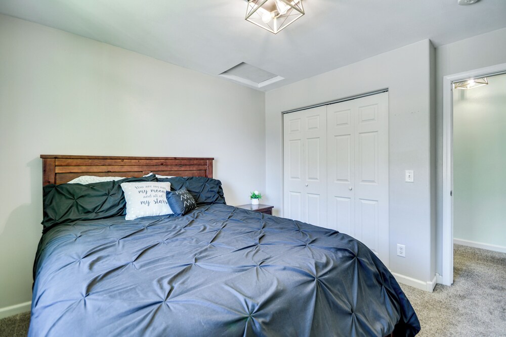 6 Mi to Zoomontana: Family Home w/ Fenced Yard