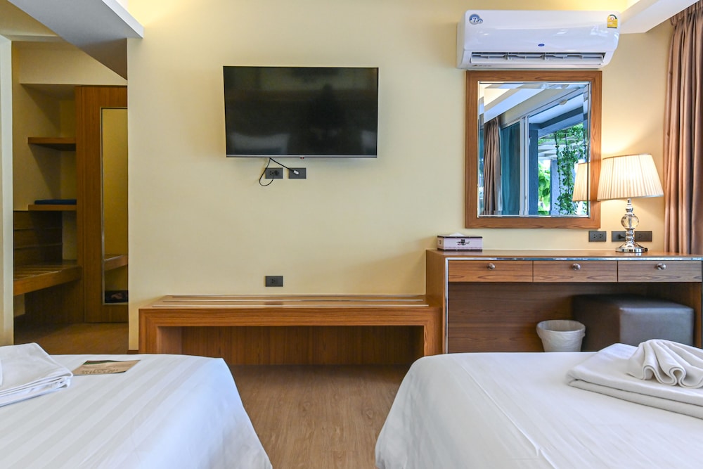 Golden Sea Hua Hin