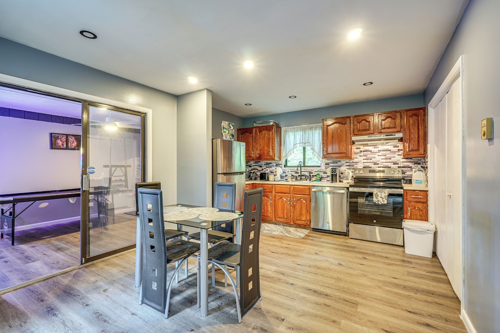 Poconos Family Home w/ Game Room + Community Perks