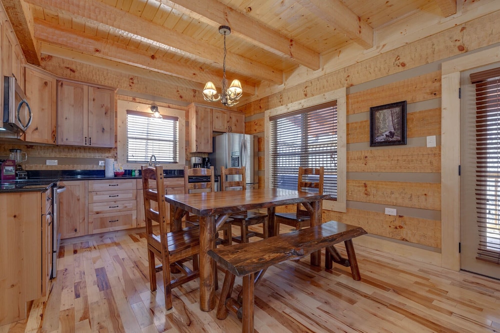 Lover's Hideaway by Jackson Mountain Rentals view 5