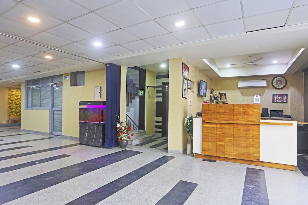 Hotel Aerostar Gold Near Yashobhoomi