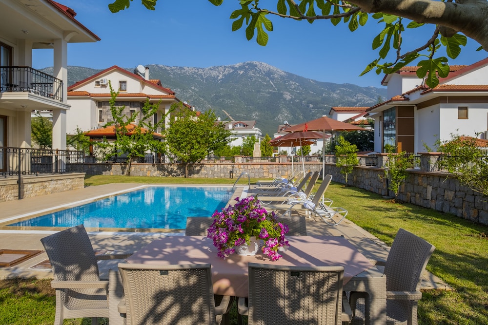 Infinity Opal Villa