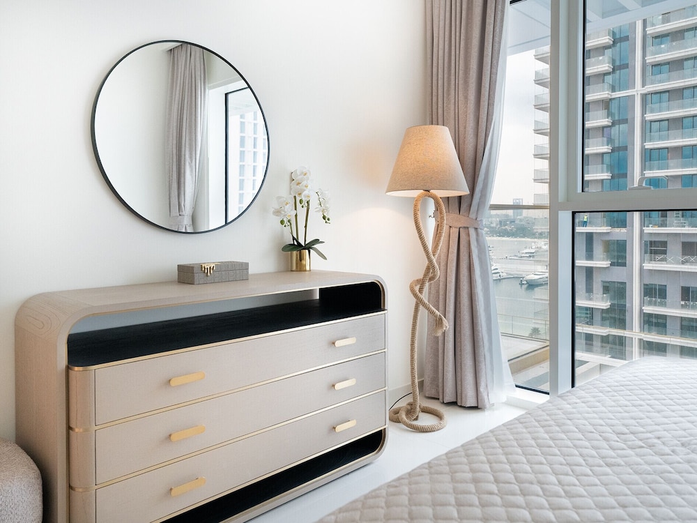 Easygo-luxury Beachfront 1bdr Grand Bleu