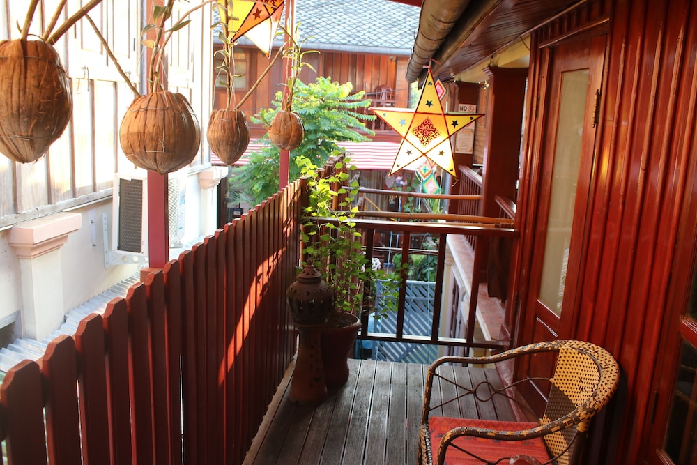 Apple Guesthouse