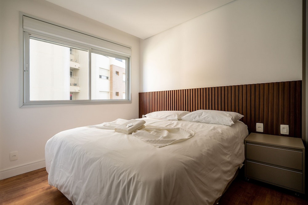 Charming apt w/ Balcony 150m From the Beach Abc0403