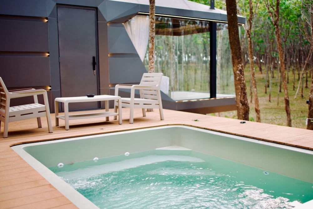 Timber Society Boutique Hideaway