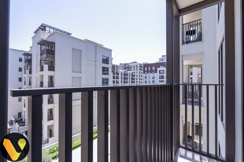Vogue Breeze Creek Beach by Emaar