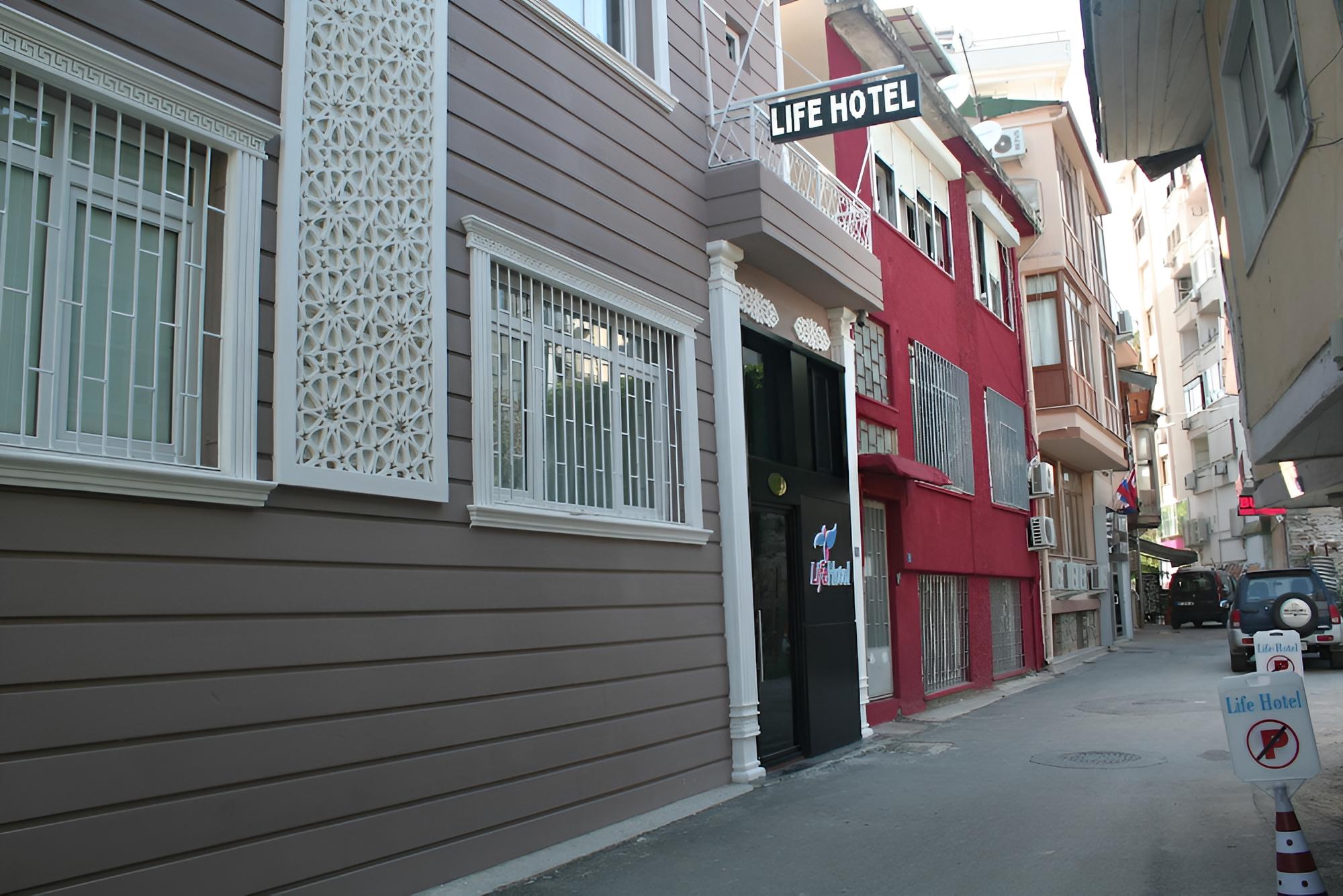 Life Hotel