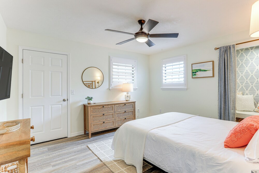 'sunny Side Up' Canal-front Getaway w/ Dock! view 4
