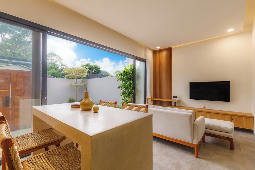 Terra House B1