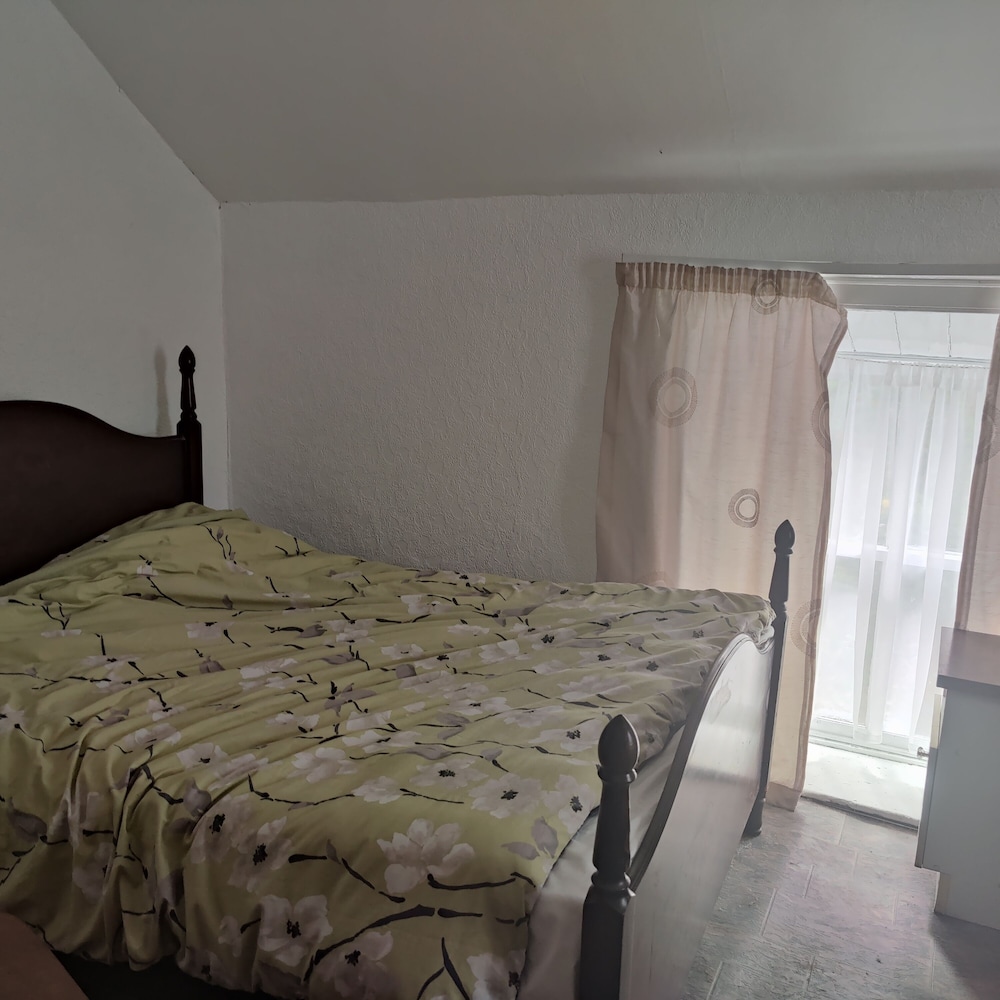 Lovely 4-bed Apartment in Mullaghbawn Newry view 2