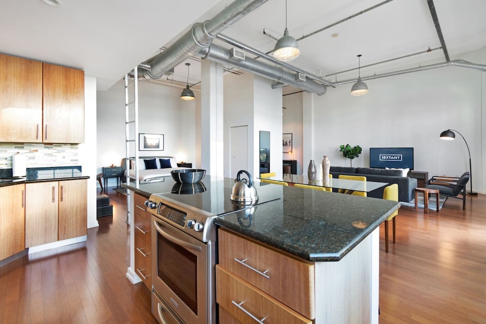 Las Olas Loft Unit Two by Sextant - Image 5