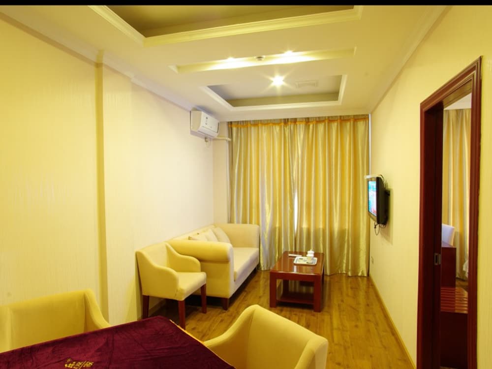 GreenTree Alliance ShiYan Middle BeiJing Road Jinling International Hotel
