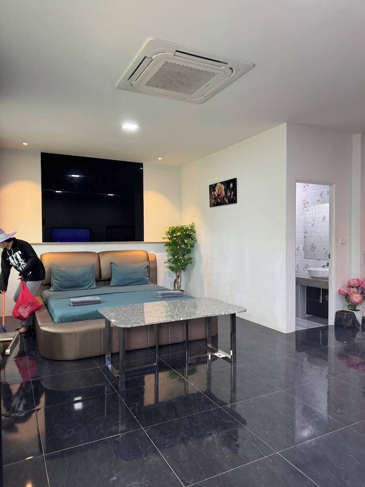 M-Resort pathumthani