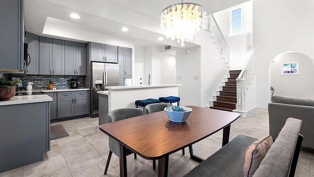 Luxury - Gated Community - Experience Paradise! - Vrkcv