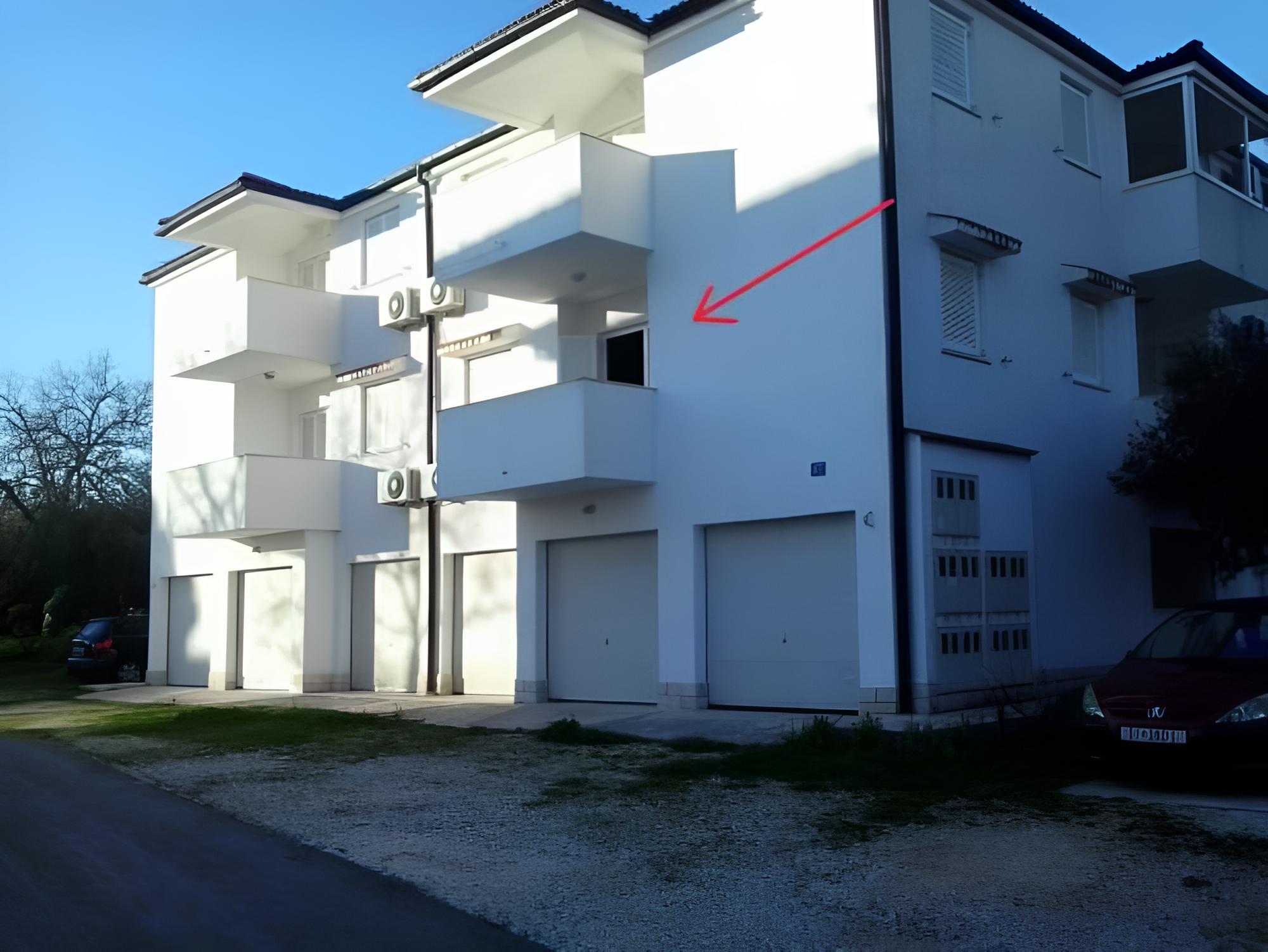 Blaga - With Parking - A1 view 2