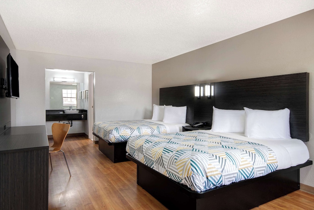 Motel 6 San Antonio, TX - Northwest Medical Center