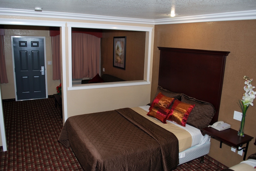 Orange County/Anaheim Vacations - Budget Inn Anaheim - Property Image 2