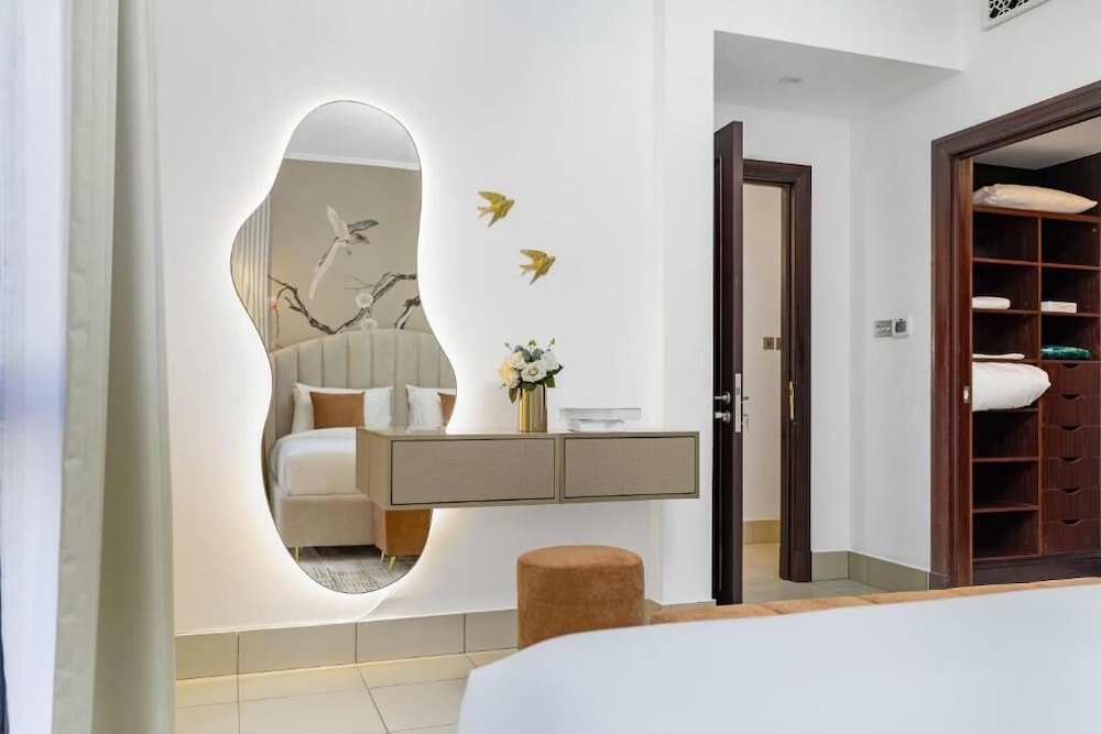 Durrani Homes Zafran Luxe Stay Iconic Burj View