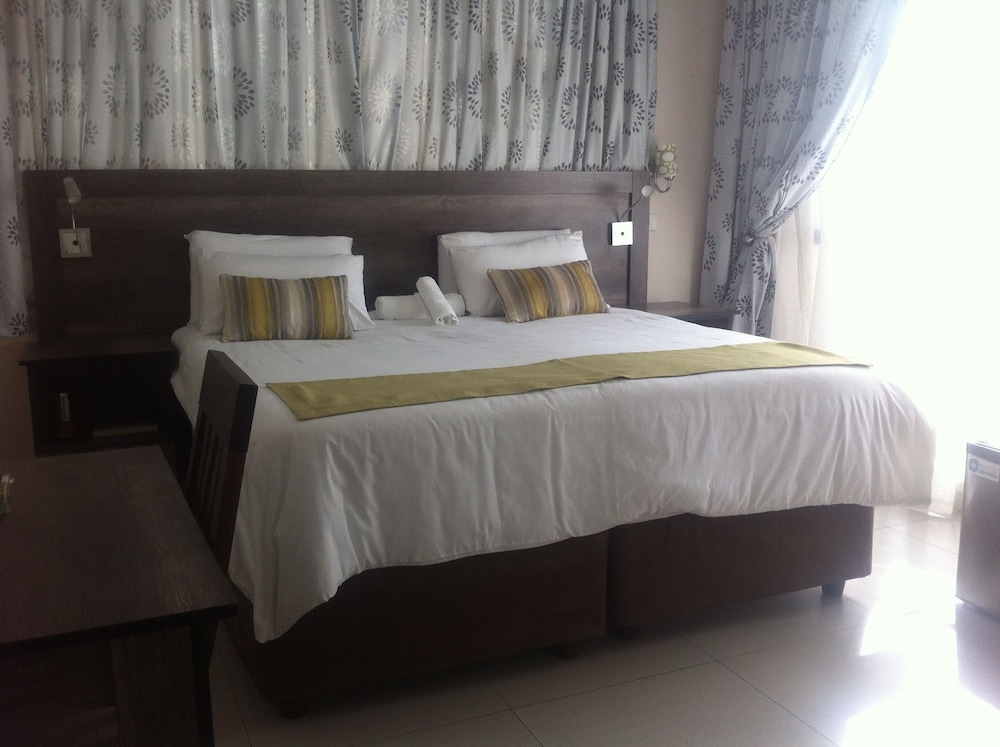 First Avenue Guest House