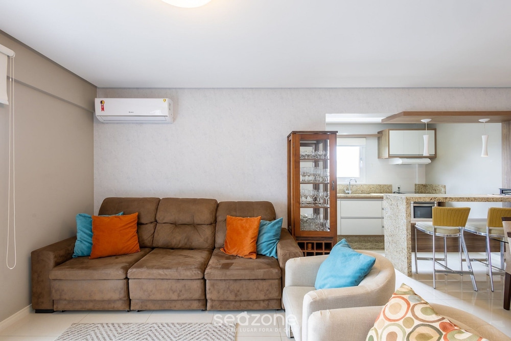 Sea View Apartment w Barbecue in Bombinhas Lga0201