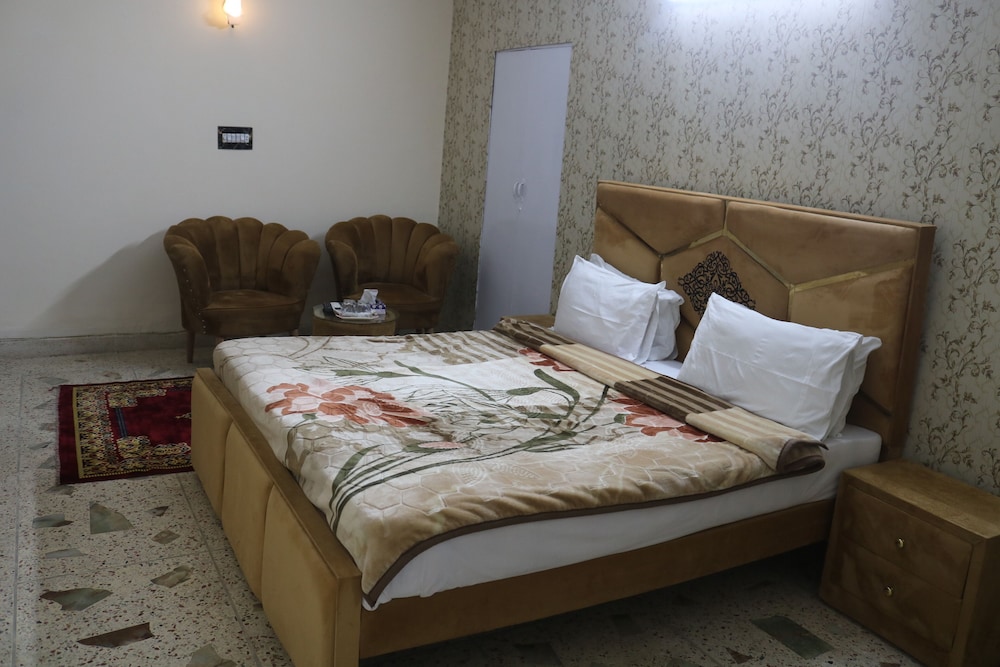 Luxury Villa Guest House view 3