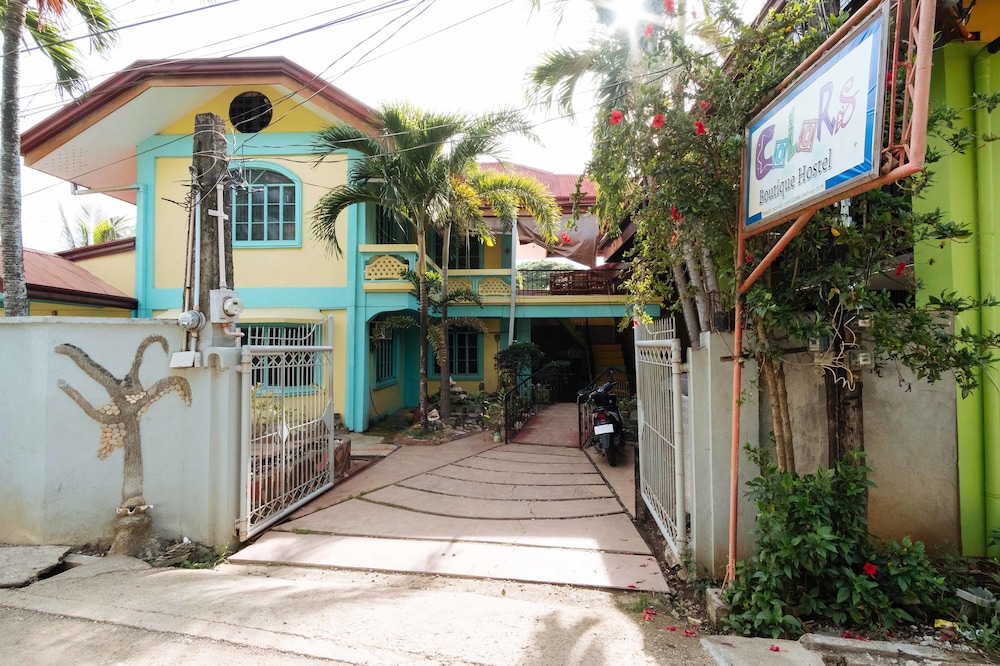 RedDoorz near Puerto Prinsesa Capitol view 5