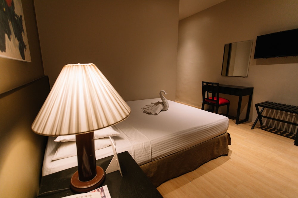 Cebu Vacations - Dynasty Tourist Inn - Property Image 2